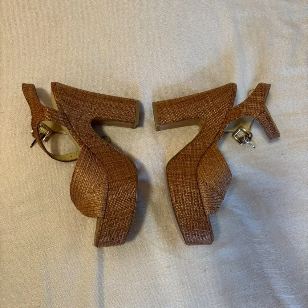 Marc Fisher Raffia Platform Block Heel Sandals | Size 5 - Picture 4 of 5